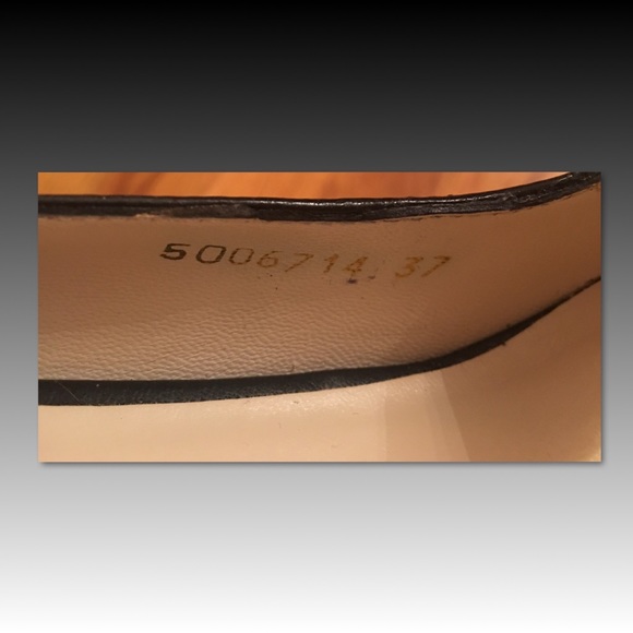 ESCADA PUMPS - Picture 6 of 8